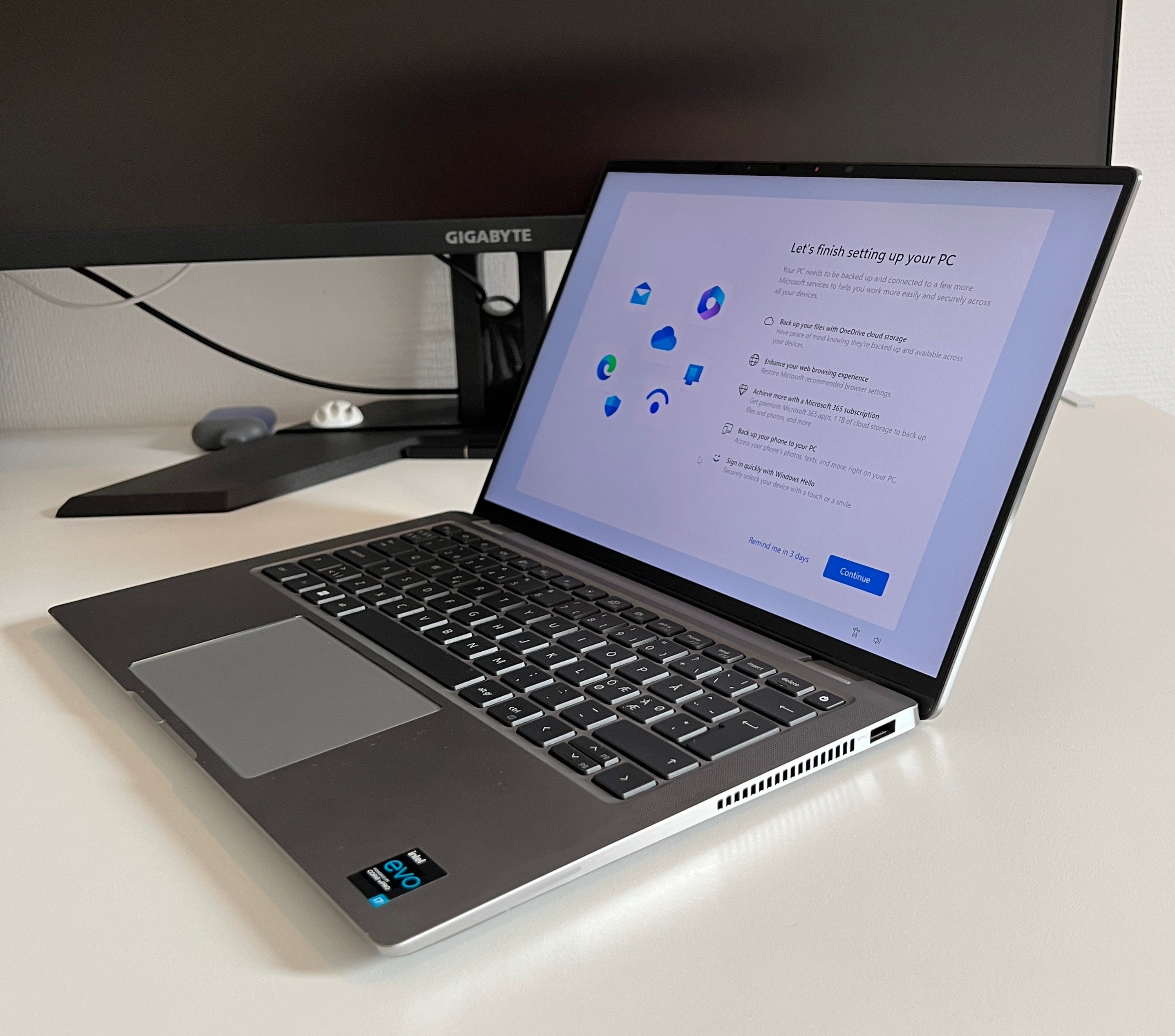 Dell Latitude 9420 — 14" Business Ultrabook | Intel i7 / 32GB RAM / 512GB SSD / Windows 11 Pro